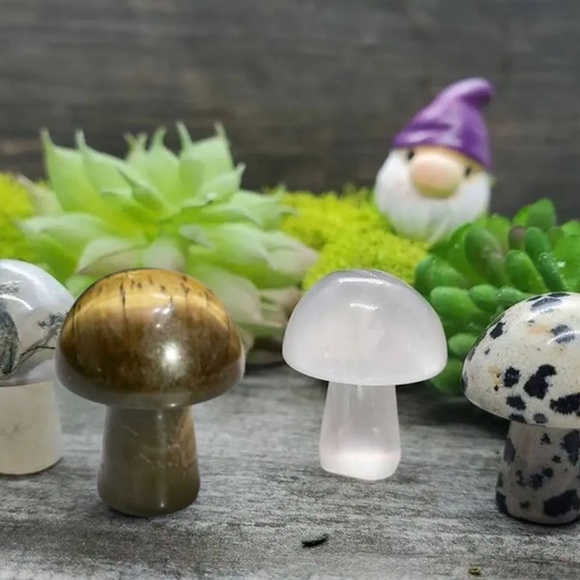 Set of 5 Mixed Lot Natural Crystal Mushroom/Hand Carved Quartz Crystal Healing - Picture 6 of 8